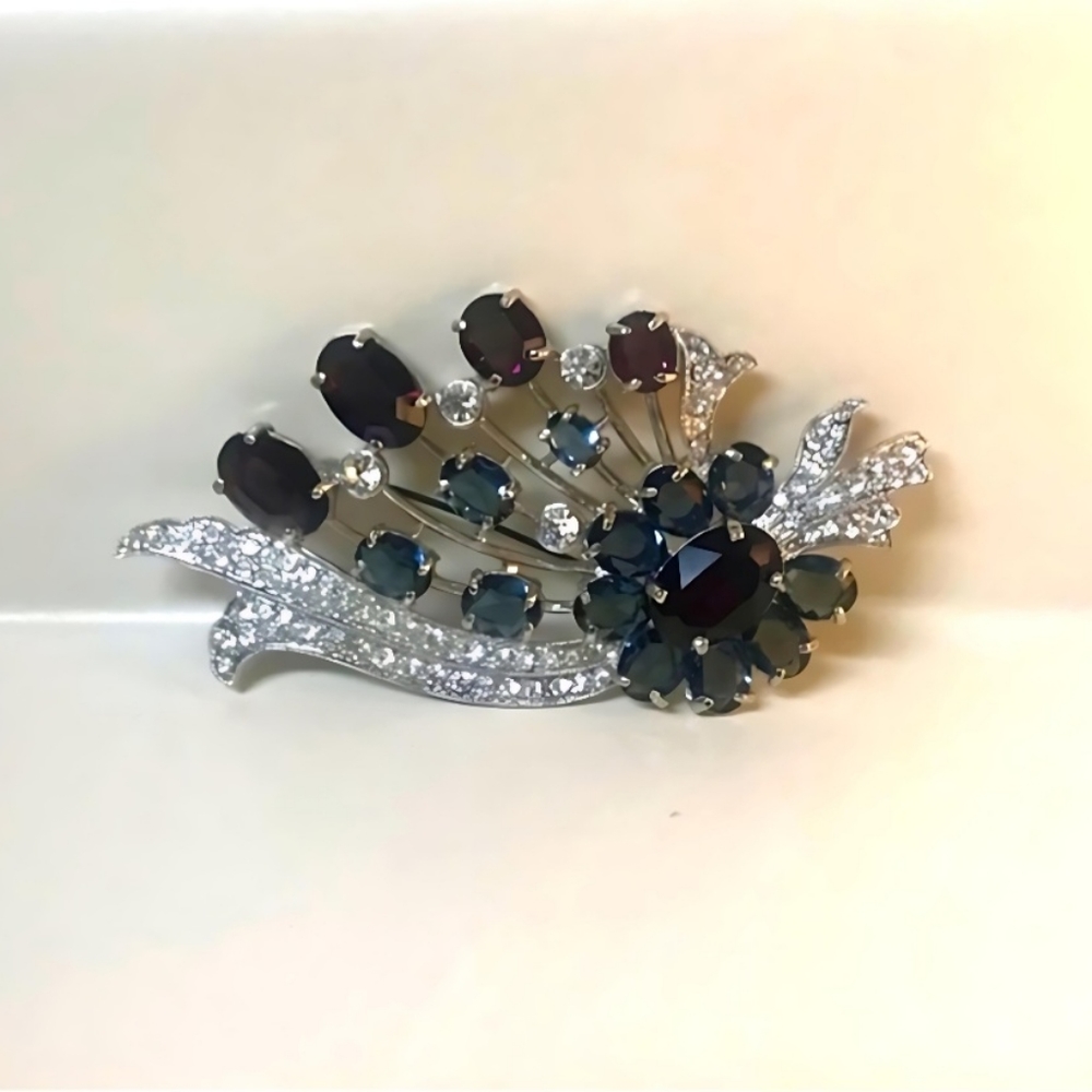 Vintage Eisenberg Ice Brooch